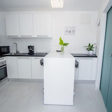 Luxury Studio Apartment White Sensation Vodice Extérieur photo