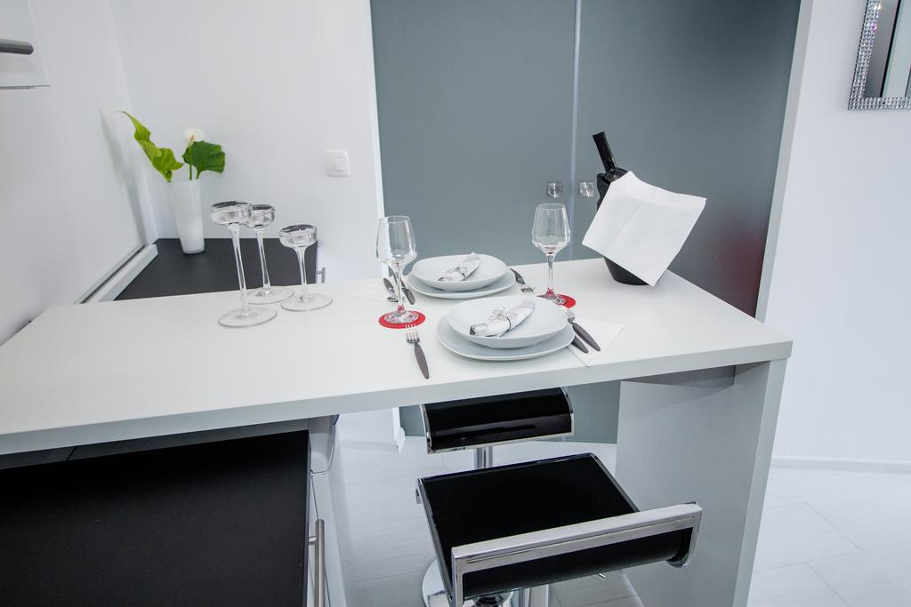 Luxury Studio Apartment White Sensation Vodice Extérieur photo